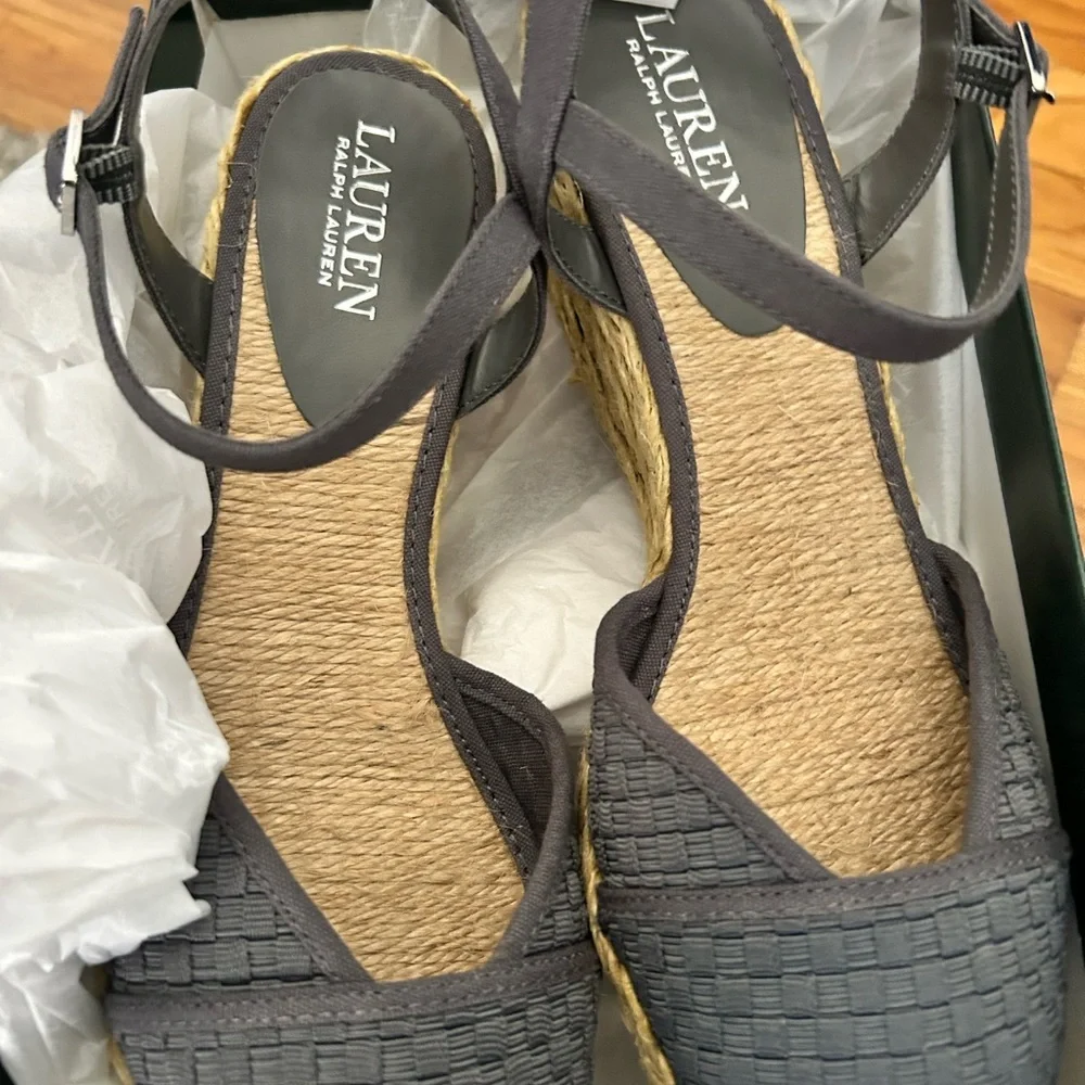 Lauren Ralph Lauren Charcoal Woven Sandals. Size 8